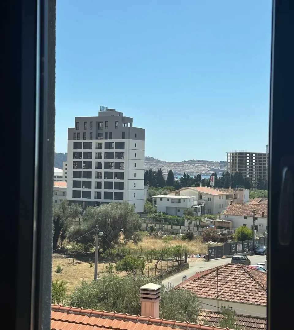 Izdavanje, jednosoban stan, 44m², Ilino, Bar