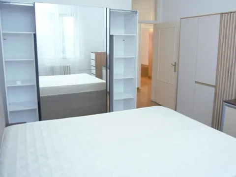 Izdavanje, stan, 117m², Senjak, Beograd - image 10