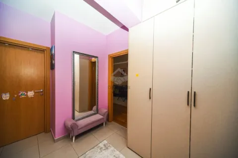 Prodaja, dvosoban stan, 68m², Stari Aerodrom, Podgorica - image 7