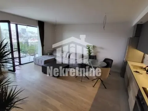 Izdavanje, trosoban stan, 88m², Savski Venac, Beograd - image 7