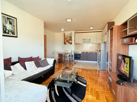 Izdavanje, dvosoban stan, 60m², City Kvart, Podgorica - image 3