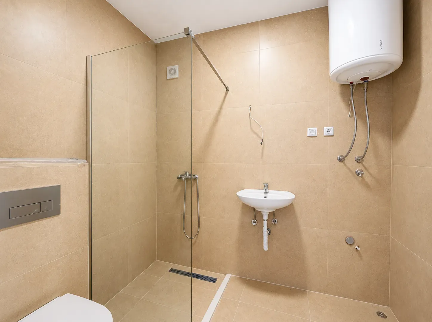 Sale, one bedroom apartment, 37m², Tološi, Podgorica