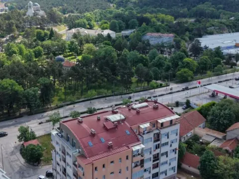 Prodaja, jednosoban stan, 52m², Centar, Nikšić - image 14