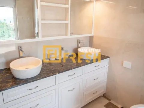 Prodaja, kuća, 750m², Tivat, Crna Gora - image 30