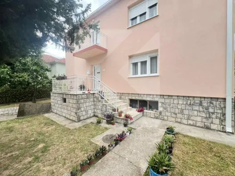 Prodaja, trosoban stan, 100m², Zagorič, Podgorica - image 9