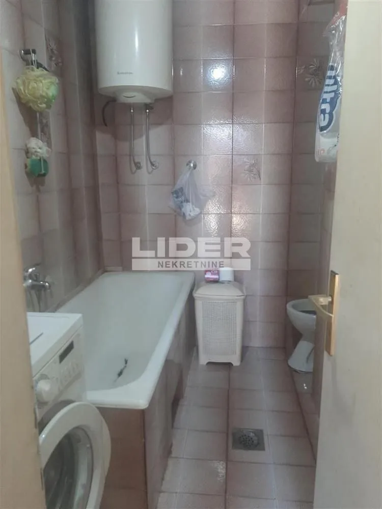 Prodaja, četvorosoban stan, 109m², Galenika, Beograd