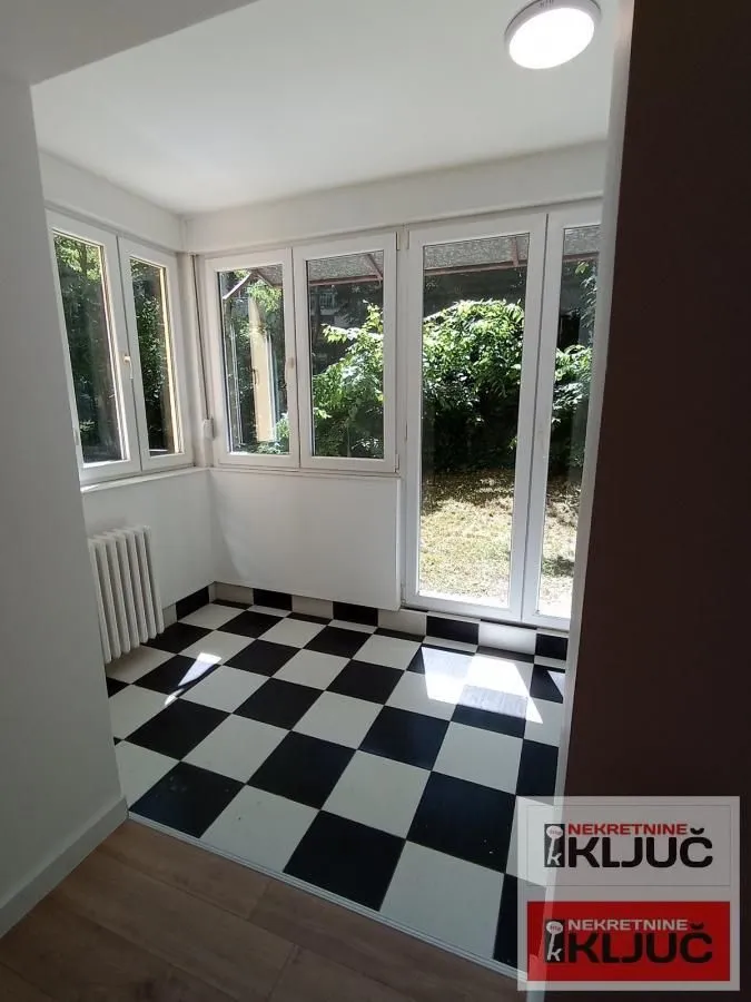 Prodaja, jednosoban stan, 36m², Centar, Novi Sad