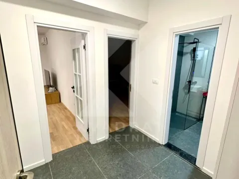 Izdavanje, jednosoban stan, 57m², Momišići, Podgorica - image 6