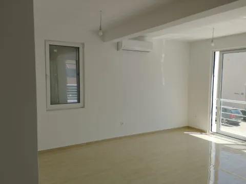 Prodaja, dvosoban stan, 74m², Baošići, Herceg Novi - image 4