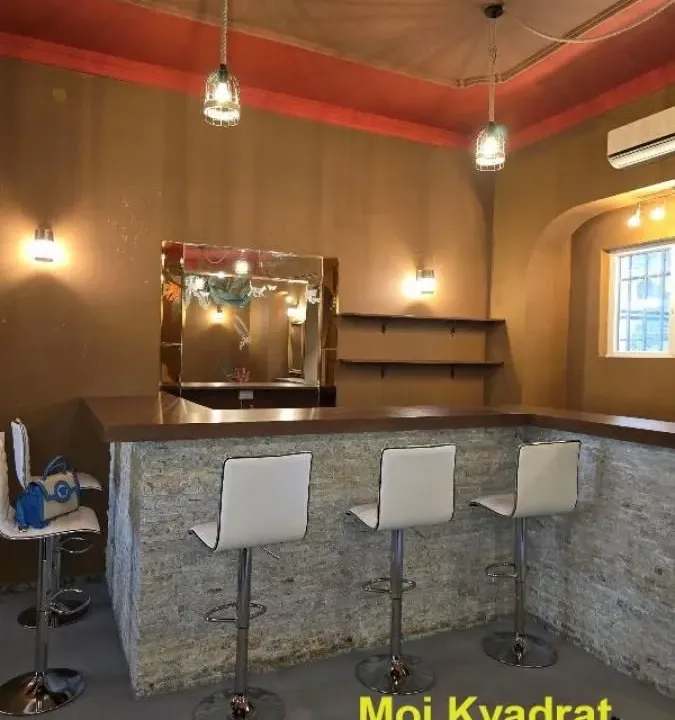 Izdavanje, poslovni prostor, 40m², Vračar Sve Podlokacije, Beograd