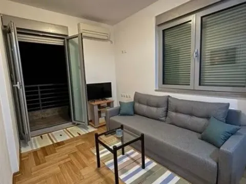 Rent, studio apartment, 30m², Zabjelo, Podgorica