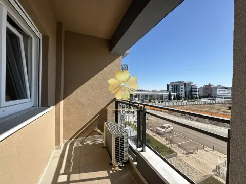 Izdavanje, stan, 47m², Stari Aerodrom, Podgorica - image 4