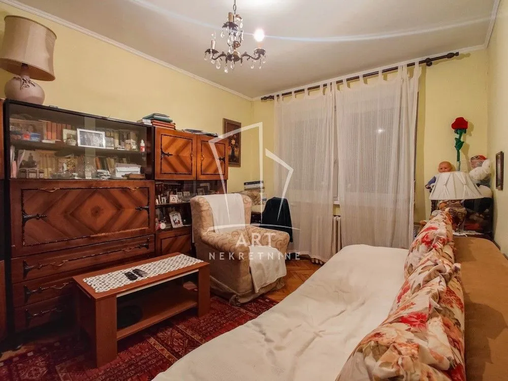 Sale, three bedroom apartment, 88m², Lipov Lad, Zvezdara Sve Podlokacije
