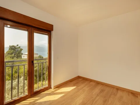 Sale, three bedroom apartment, 113m², Đuraševići, Tivat - image 12