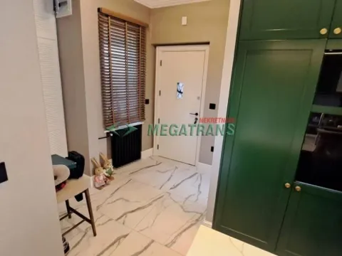 Izdavanje, trosoban stan, 80m², Centar, Novi Sad - image 7