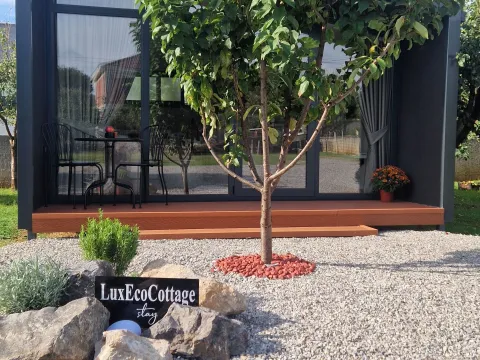 Stan-na-dan, jednosoban stan, 28m², Tološi, Podgorica - image 1