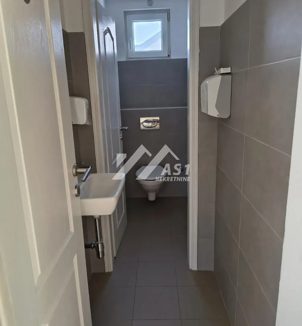 Rent, office space, 110m², Novi Sad Sve Podlokacije, Novi Sad