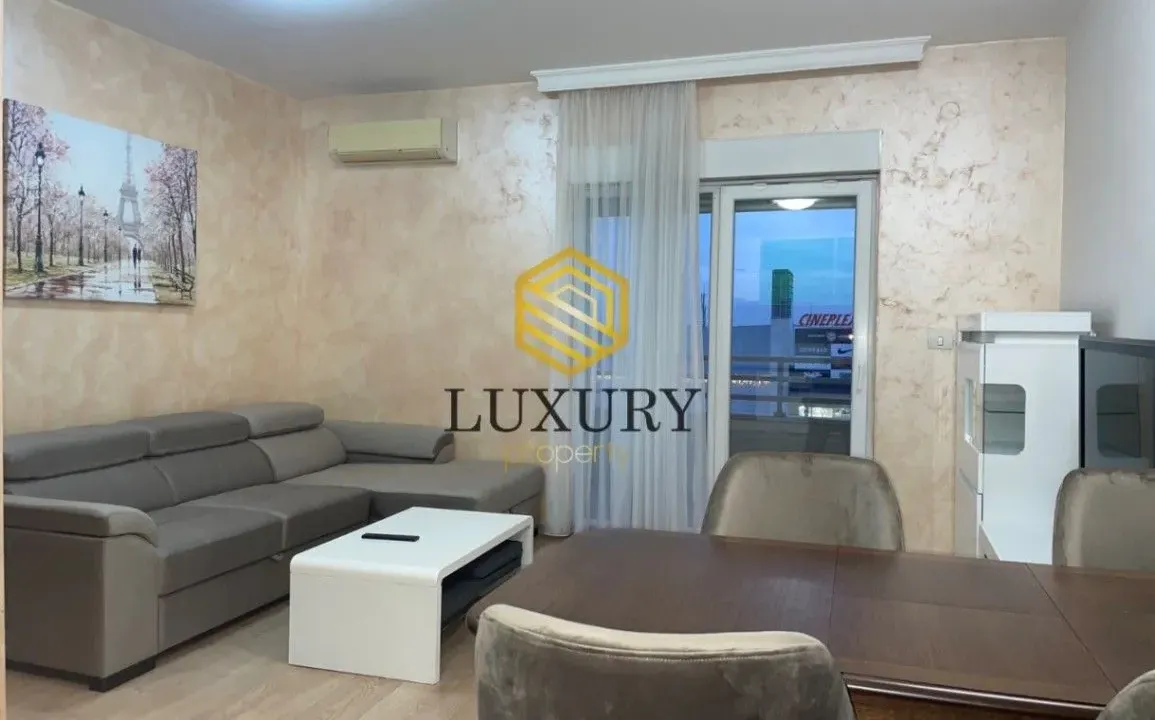 Izdavanje, dvosoban stan, 75m², City Kvart, Podgorica