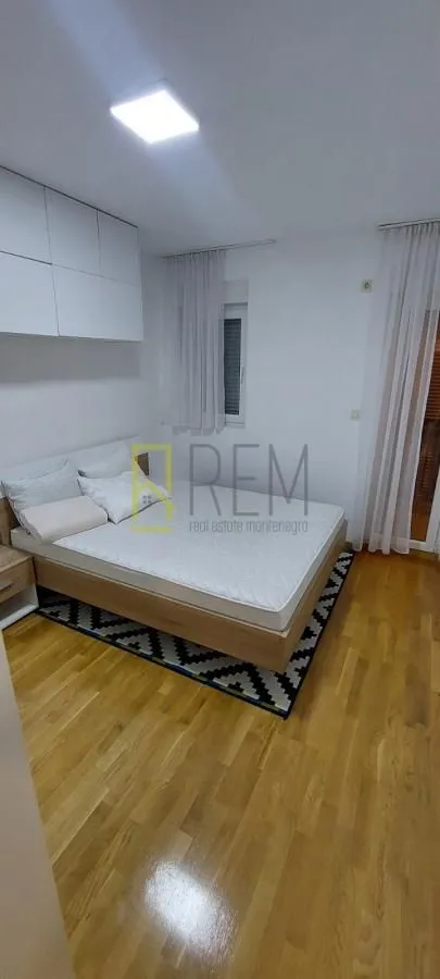 Prodaja, jednosoban stan, 43m², Stari Aerodrom, Podgorica