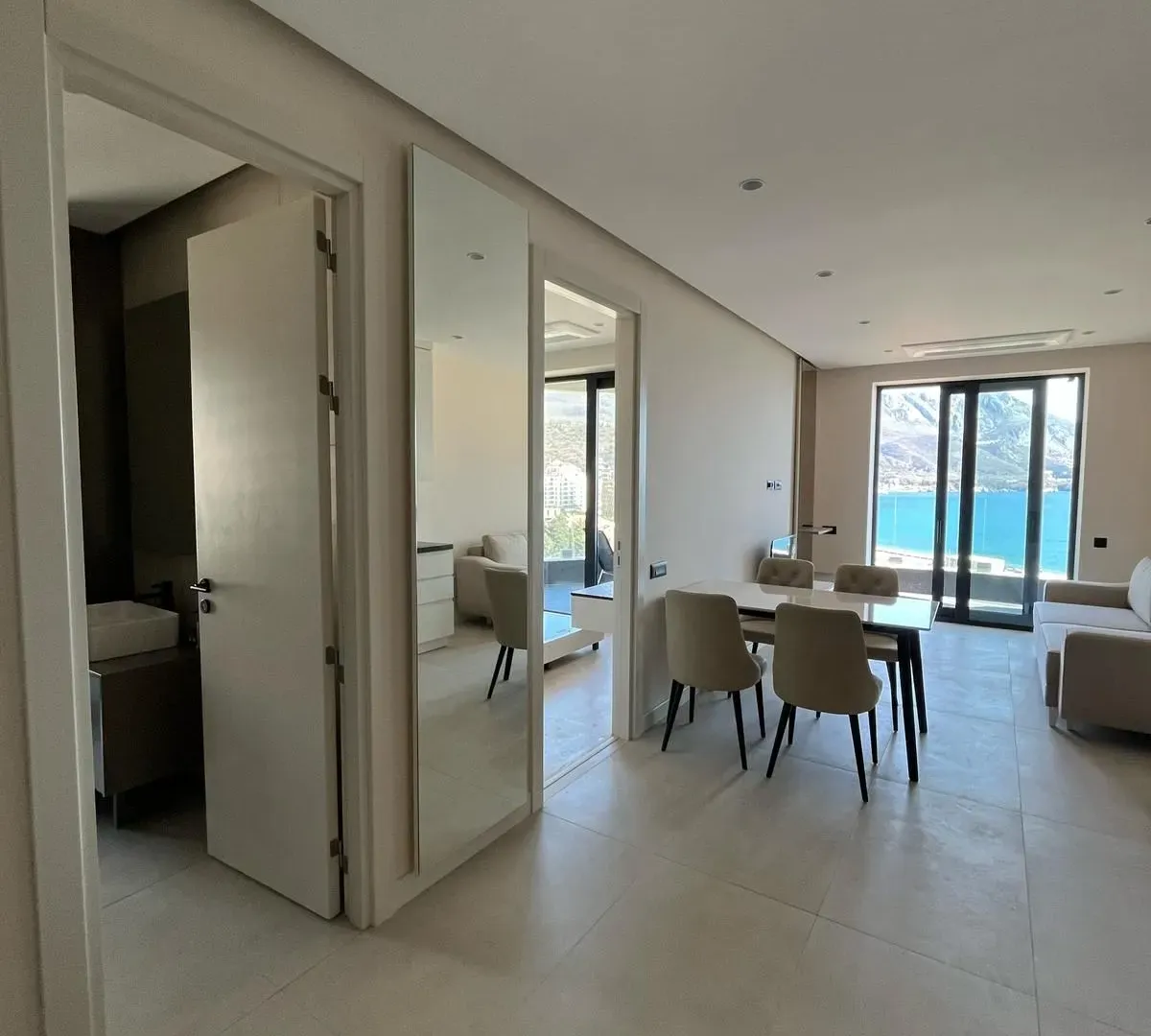Sale, one bedroom apartment, 57m², Bečići, Budva
