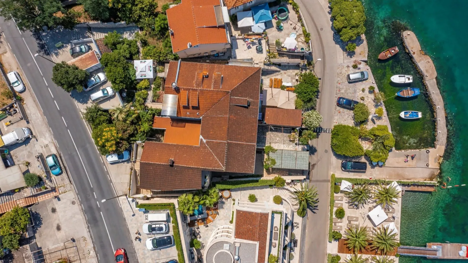 Sale, house, 400m², Dobrota, Kotor