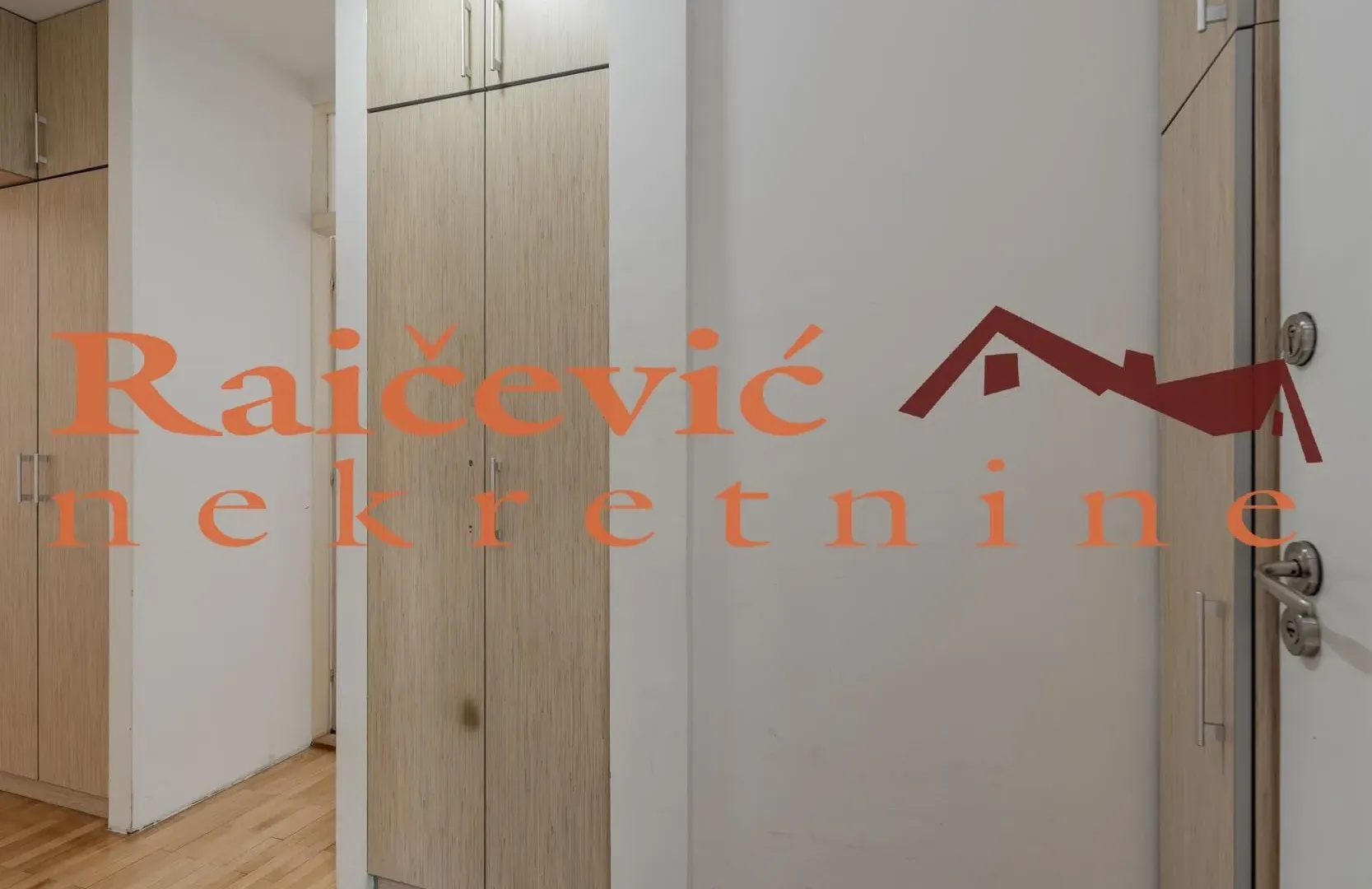 Sale, four bedroom apartment, 93m², Karaburma, Palilula Sve Podlokacije