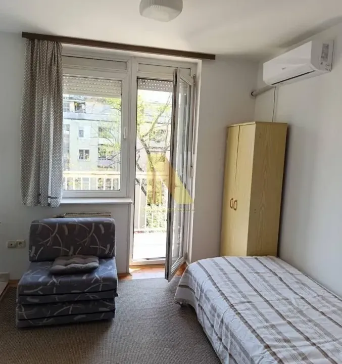Izdavanje, garsonjera, 24m², Grbavica, Novi Sad Sve Podlokacije