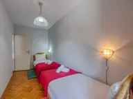 Rent, one bedroom apartment, 45m², Bulevar, Budva - image 13