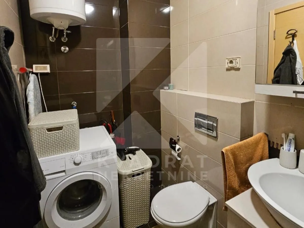 Prodaja, jednosoban stan, 52m², Blok 6, Podgorica