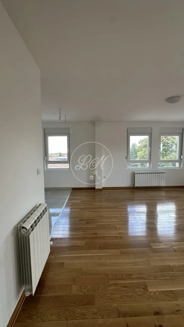 Prodaja, trosoban stan, 82m², Batajnica, Beograd