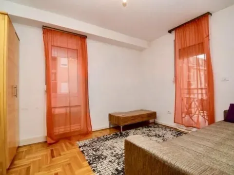 Rent, three bedroom apartment, 92m², Krivi Most, Podgorica - image 6