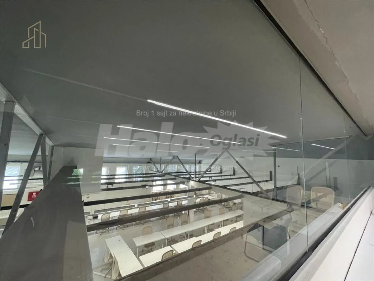 Rent, office space, 2000m², Voždovac Sve Podlokacije, Beograd