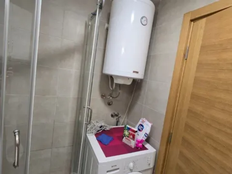 Izdavanje, jednosoban stan, 48m², Stari Aerodrom, Podgorica - image 10