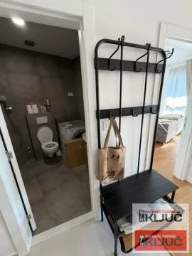 Izdavanje, jednosoban stan, 47m², Novi Sad, Srbija - image 9