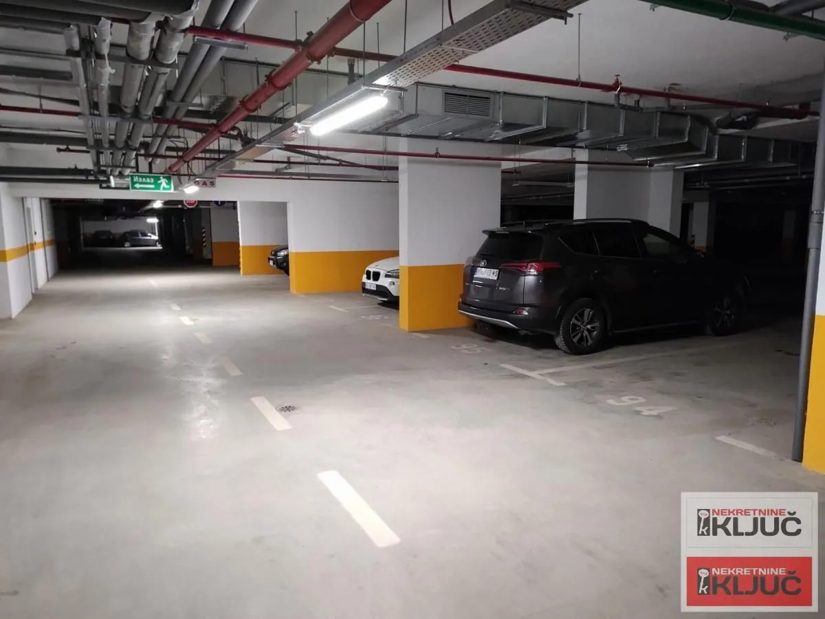 Izdavanje, trosoban stan, 57m², Kej, Novi Sad Sve Podlokacije