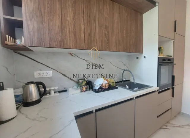 Rent, two bedroom apartment, 70m², Tivat, Crna Gora