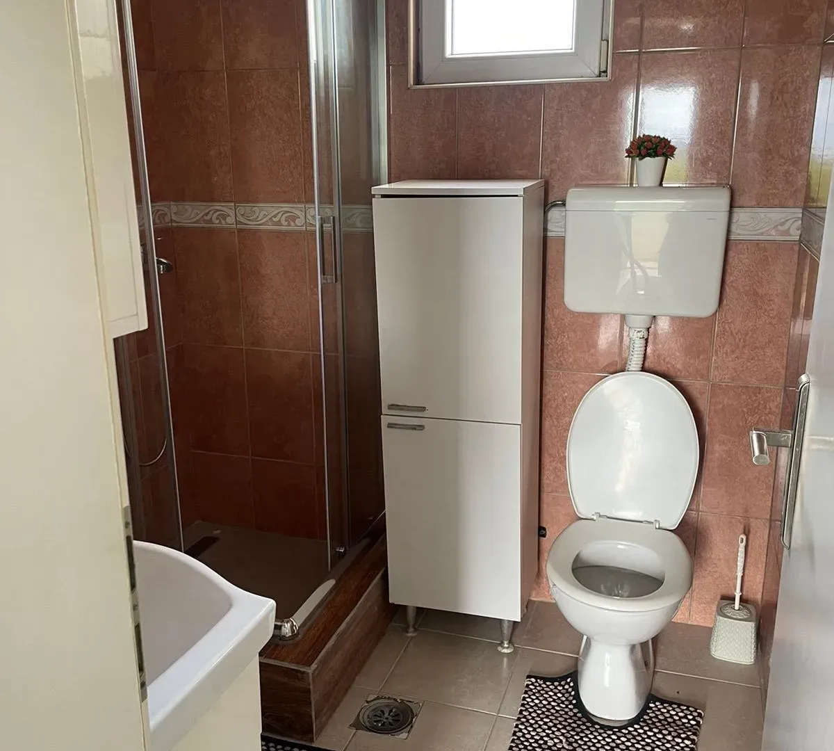 Izdavanje, jednosoban stan, 60m², Malo Brdo, Podgorica