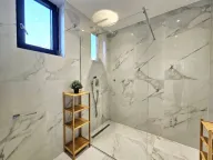 Sale, three bedroom apartment, 200m², Rafailovići, Budva - image 12