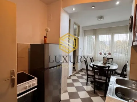 Izdavanje, dvosoban stan, 75m², Tuški Put, Podgorica - image 7