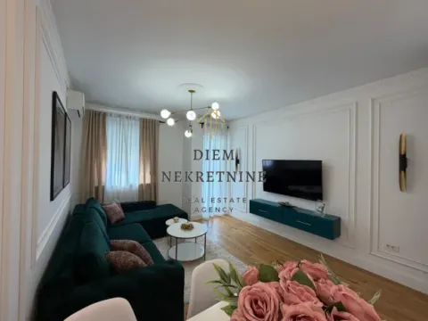 Izdavanje, jednosoban stan, 45m², City Kej, Podgorica - image 10