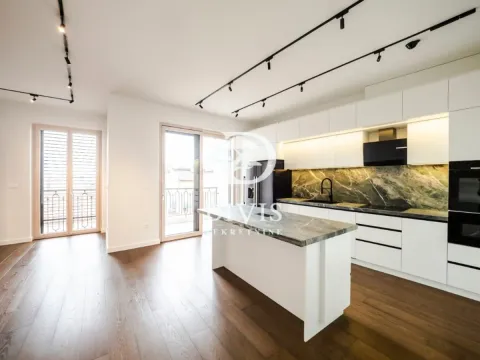 Rent, four bedroom apartment, 150m², Stari Grad, Beograd - image 6