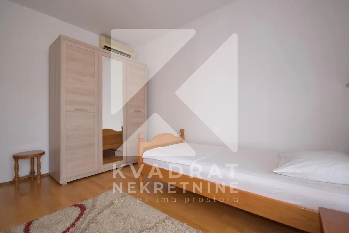 Rent, house, 200m², Dalmatinska ulica, Podgorica