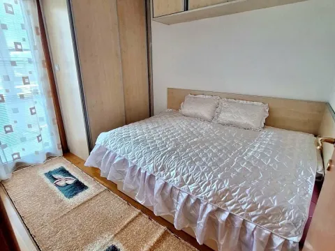 Rent, one bedroom apartment, 37m², Pobrežje, Podgorica - image 3