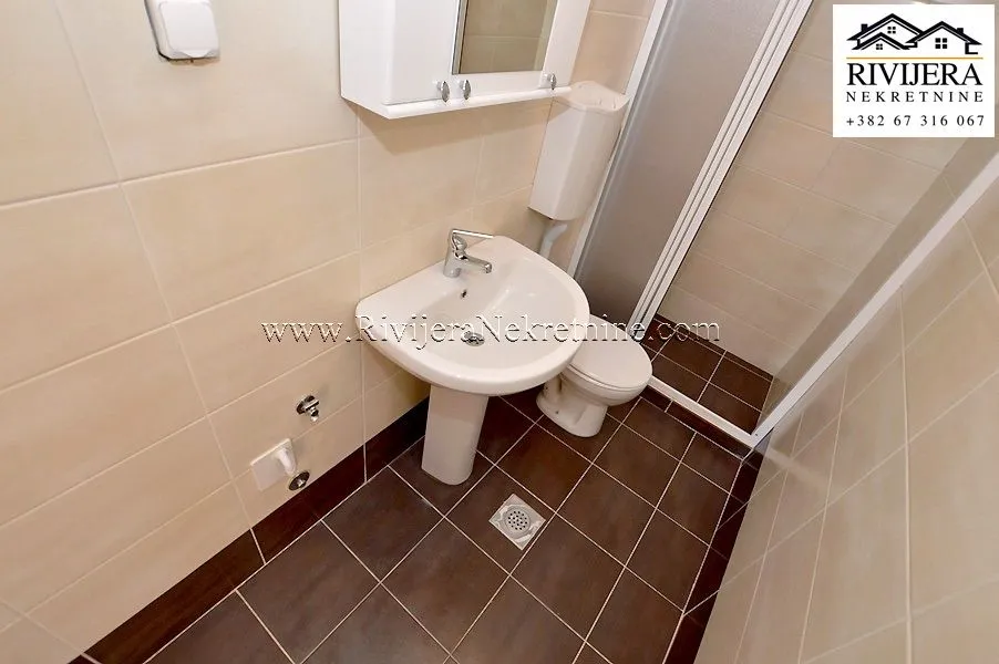 Prodaja, dvosoban stan, 72m², Igalo, Herceg Novi