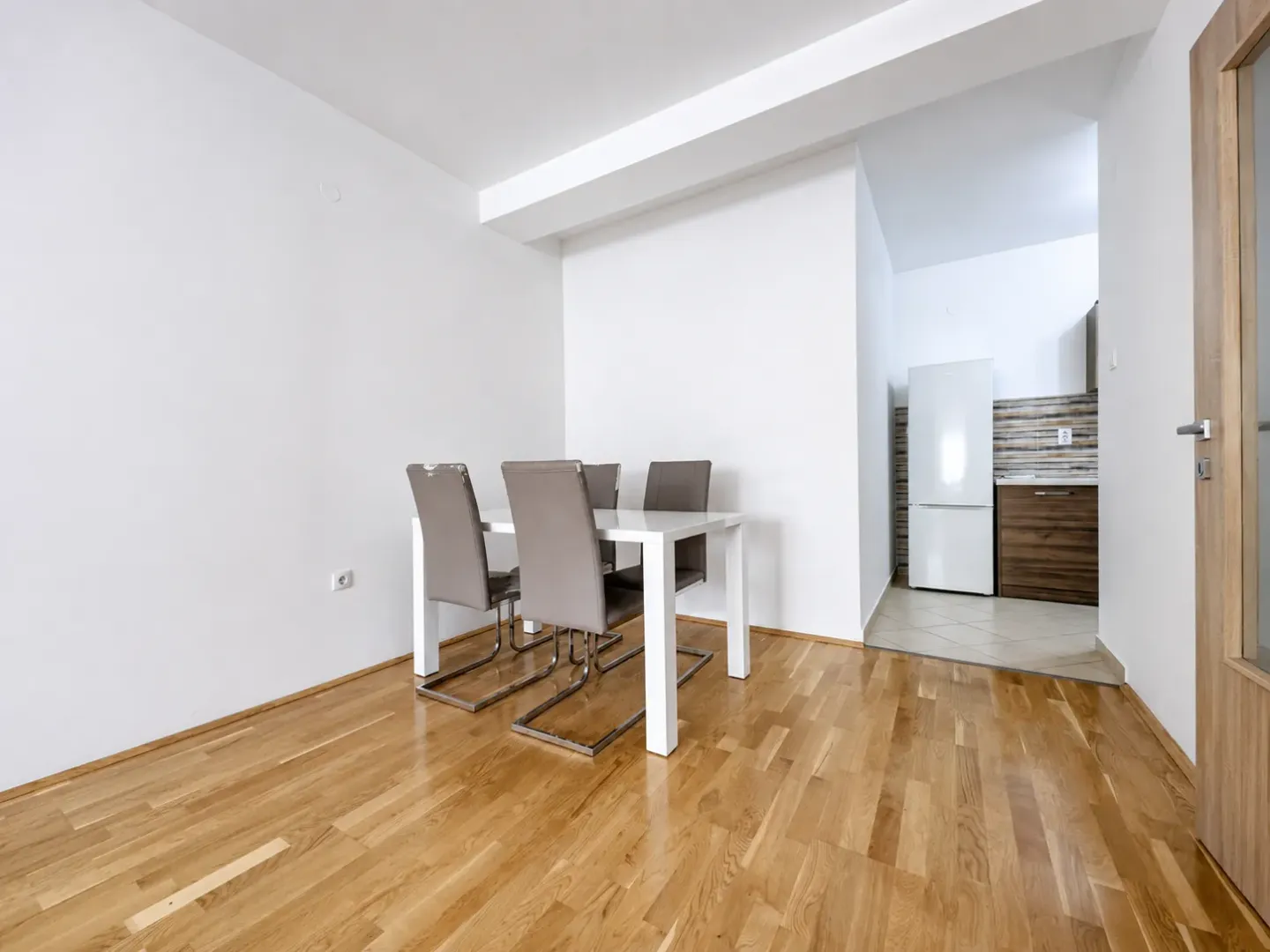 Prodaja, jednosoban stan, 53m², Ljubović, Podgorica