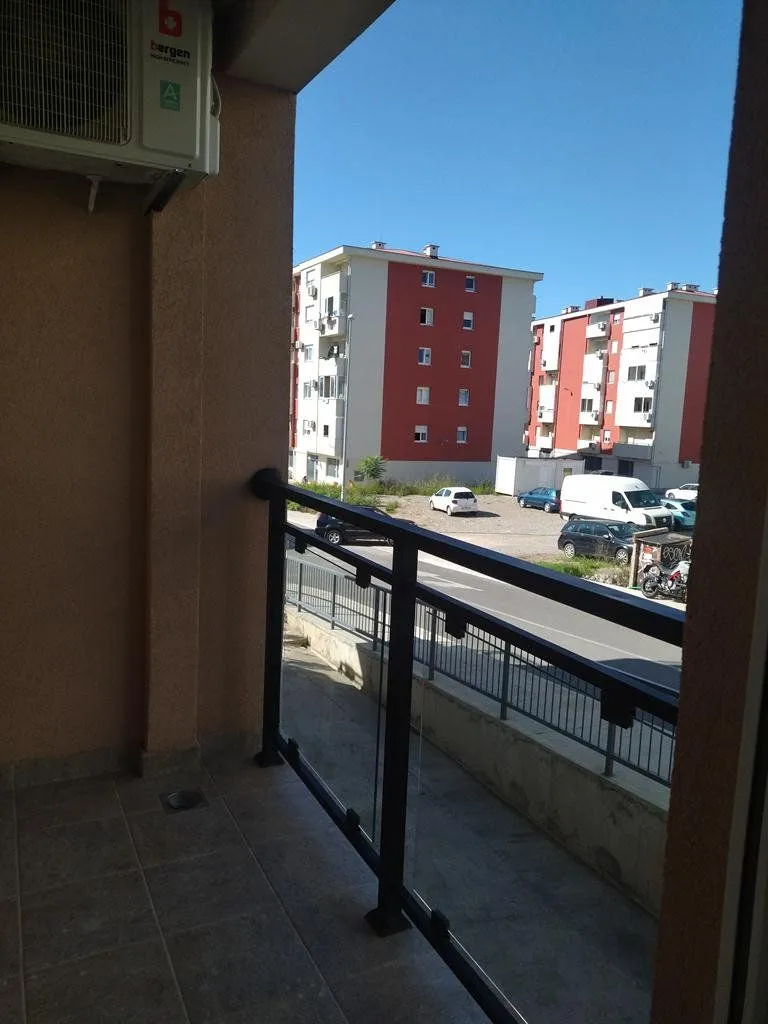 Izdavanje, jednosoban stan, 47m², Ljubović, Podgorica
