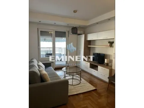 Stan in Vračar Sve Podlokacije