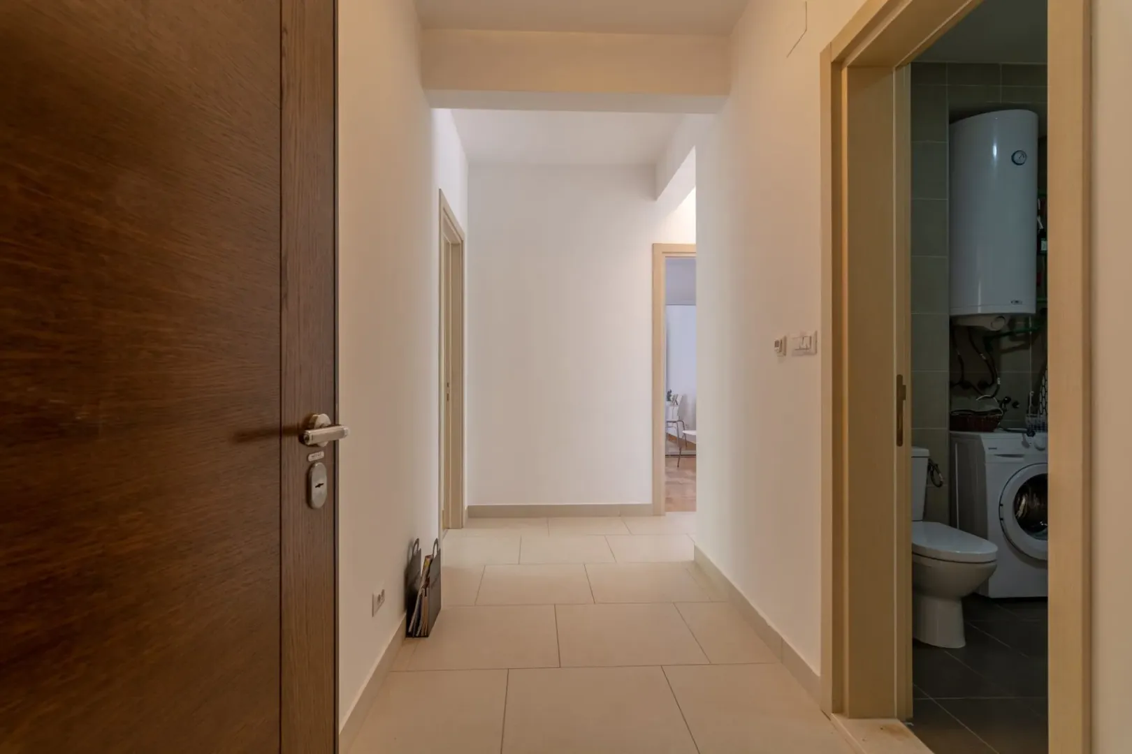 Prodaja, trosoban stan, 91m², Morinj, Kotor
