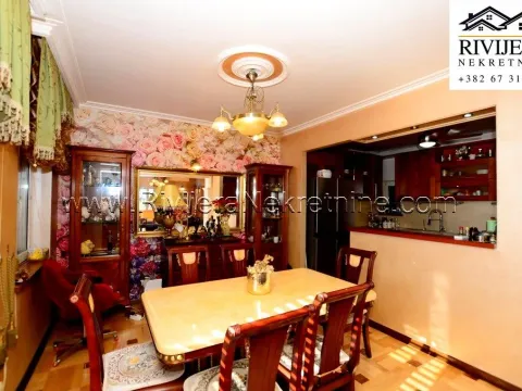 Sale, house, 296m², Centar, Herceg Novi - image 9