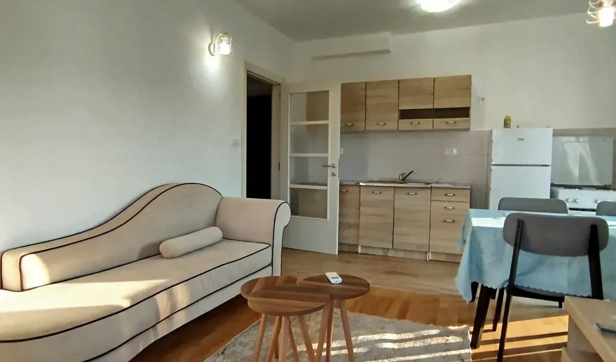 Izdavanje, stan, 42m², Zagorič, Podgorica